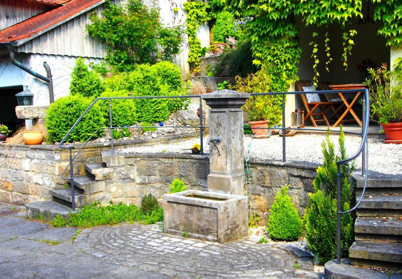 Ferienwohnung Meintzinger Фріккенгаузен-ам-Майн Екстер'єр фото